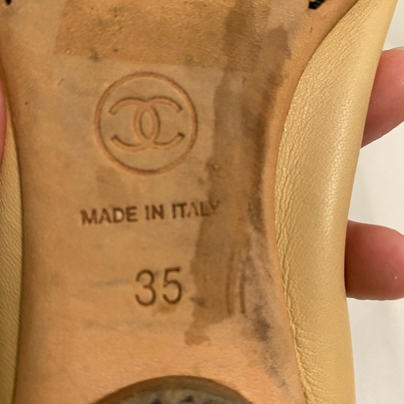 Authentic Chanel 2 tones flats - Picture 7 of 12